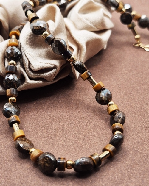 Naszyjnik czekoladowy - z bronzytem, tygrysim okiem i hematytem