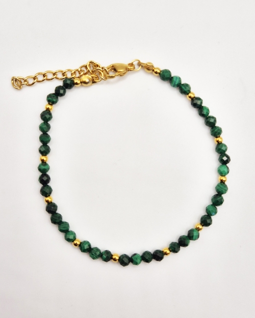 Bransoletka z malachitem i złotymi przekładkami
